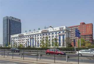 亳州混凝土水泥隔离墩多少钱一个